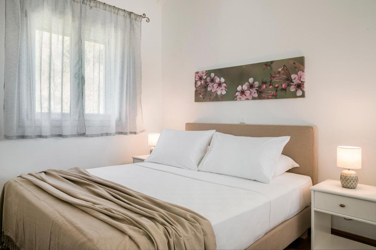 Apollonides Seafront Villa1 Aoede Ликсури Екстериор снимка