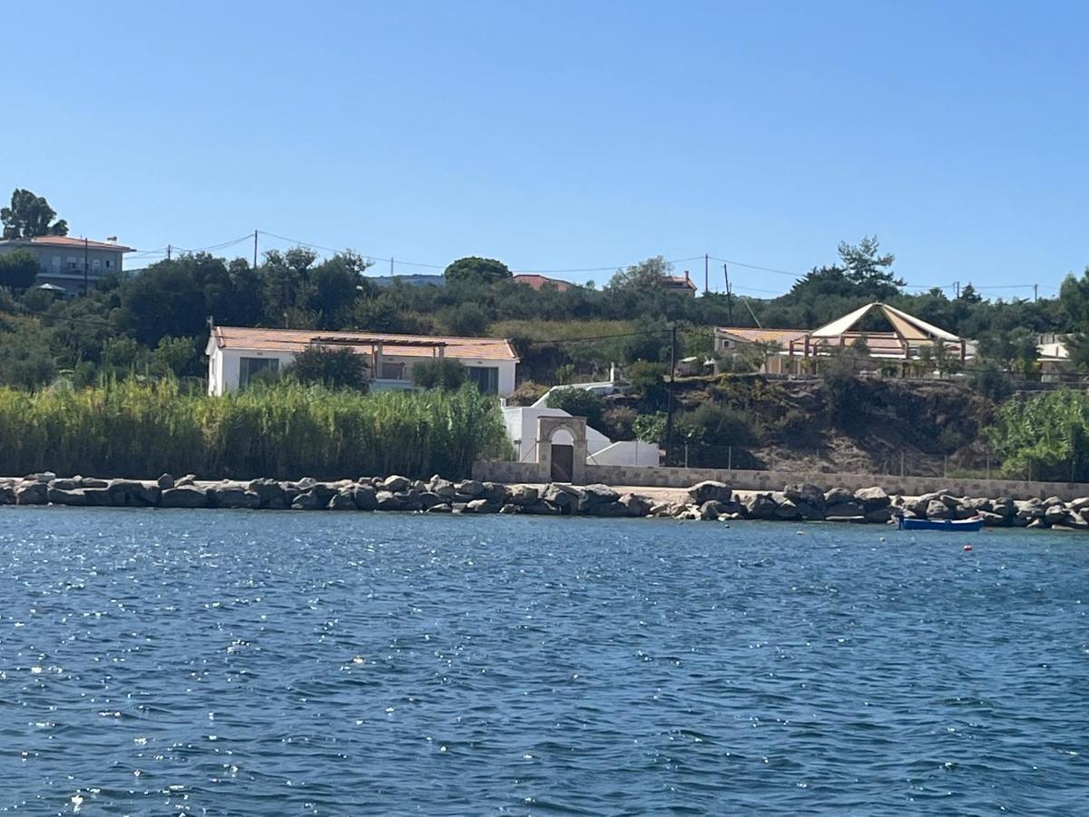 Apollonides Seafront Villa1 Aoede Ликсури Екстериор снимка