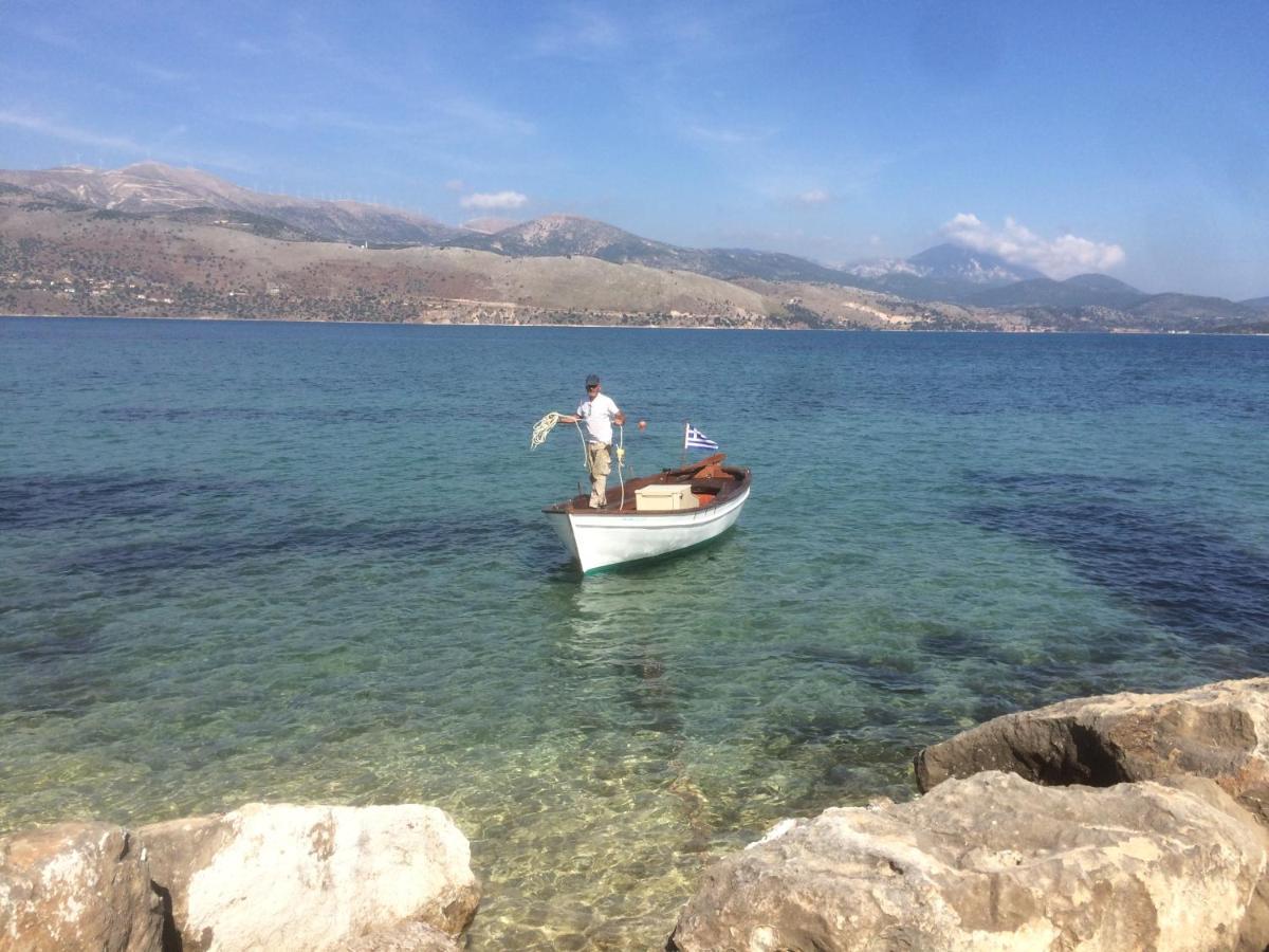 Apollonides Seafront Villa1 Aoede Ликсури Екстериор снимка