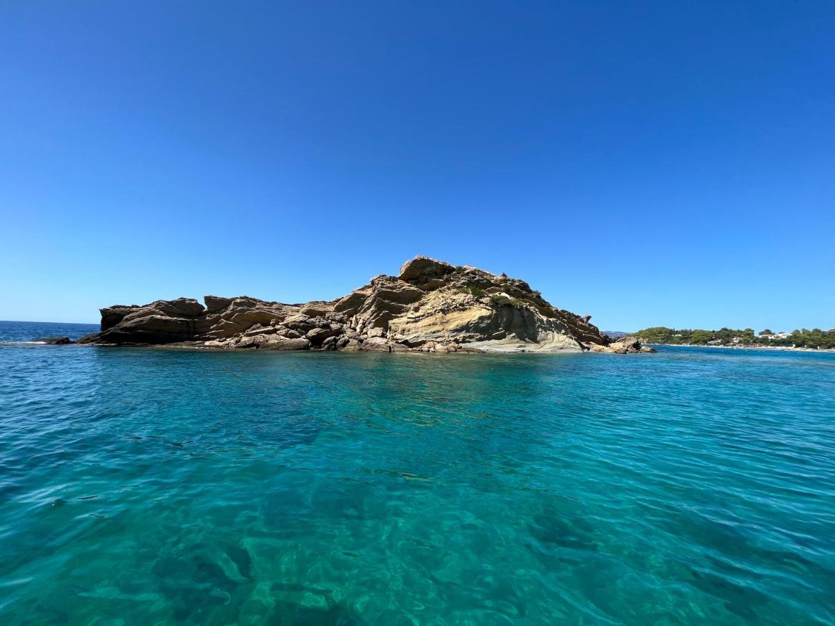 Apollonides Seafront Villa1 Aoede Ликсури Екстериор снимка