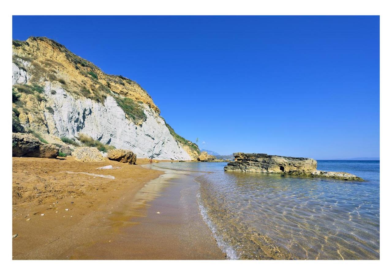 Apollonides Seafront Villa1 Aoede Ликсури Екстериор снимка